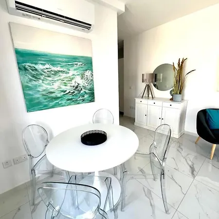 Elegant アパート *