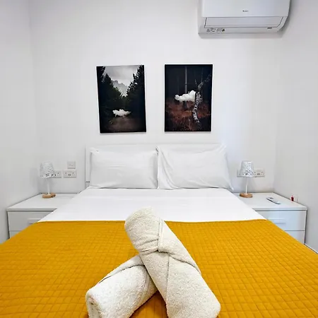 Elegant アパート *