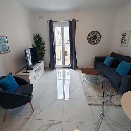 Elegant * Gzira